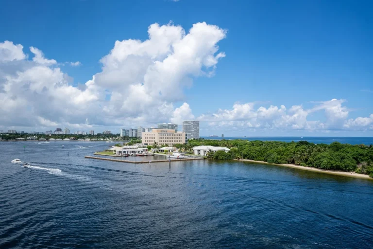 Fort Myers Beach Today - A Sunny Escape with Activities Galore!