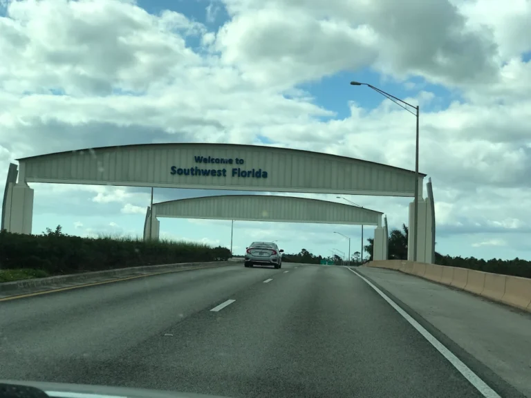 Does Fort Myers Have Two Airports? Exploring the City's Air Travel Options